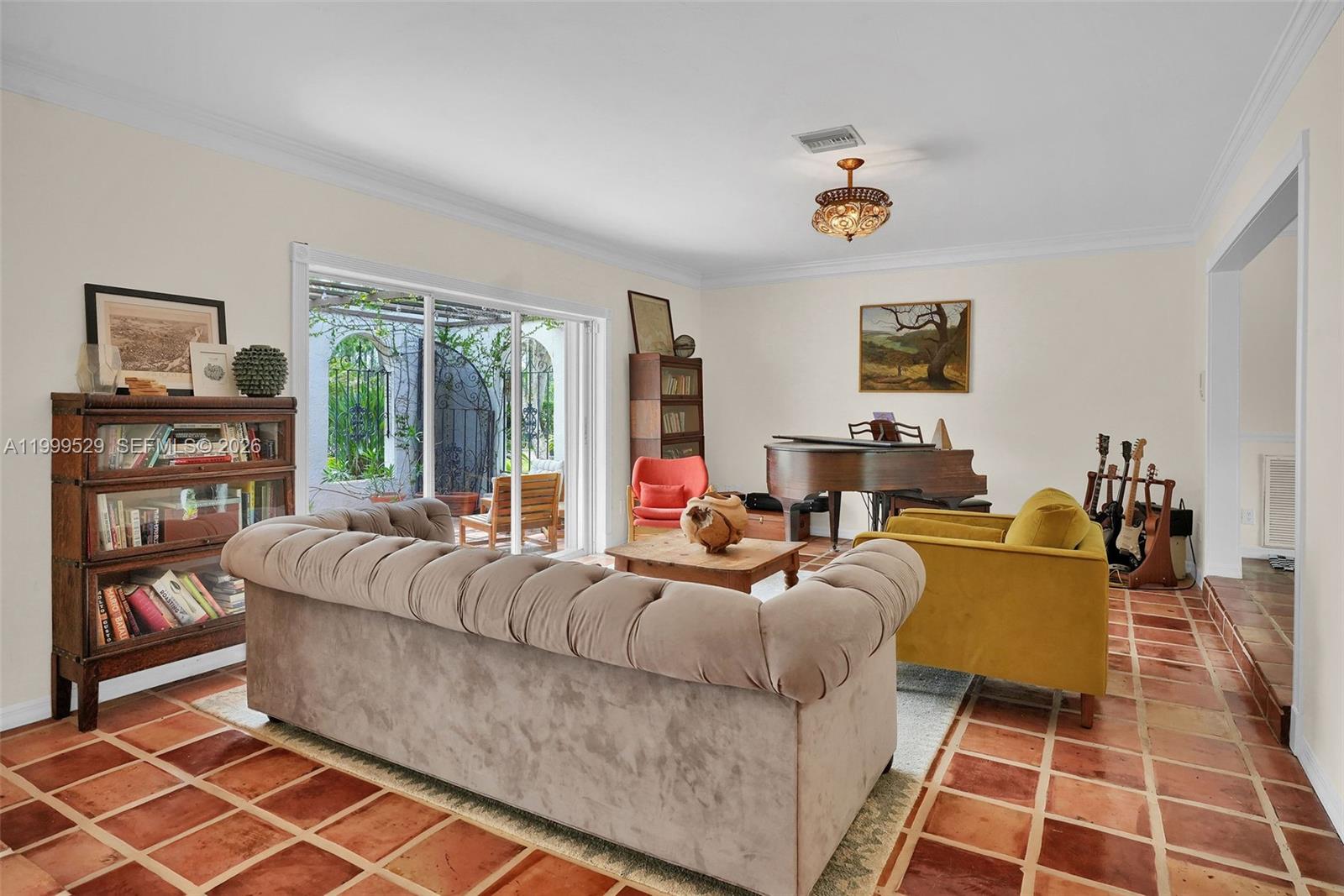 OLD CUTLER PINES THE - Residential Lease