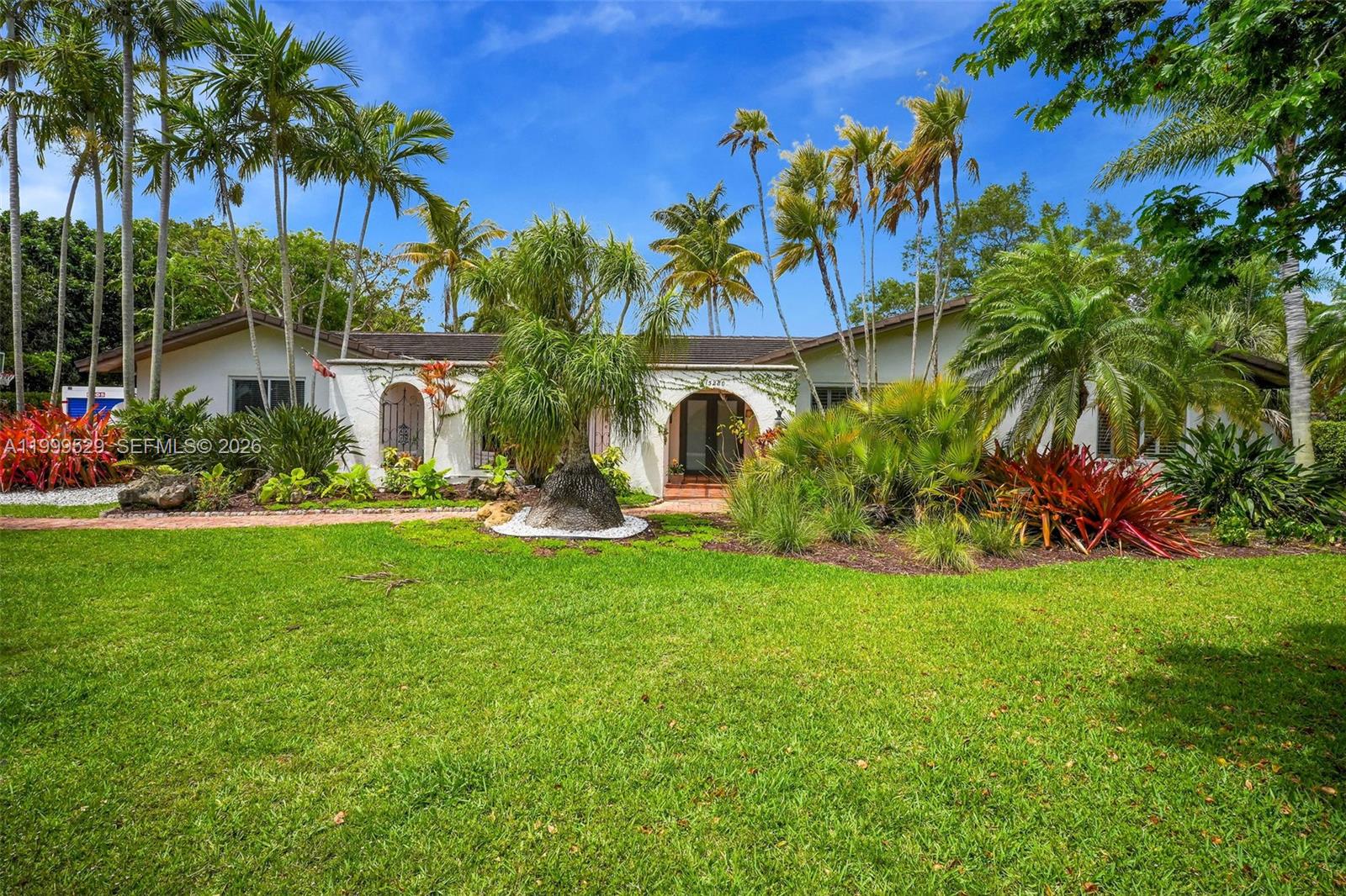 OLD CUTLER PINES THE - Residential Lease