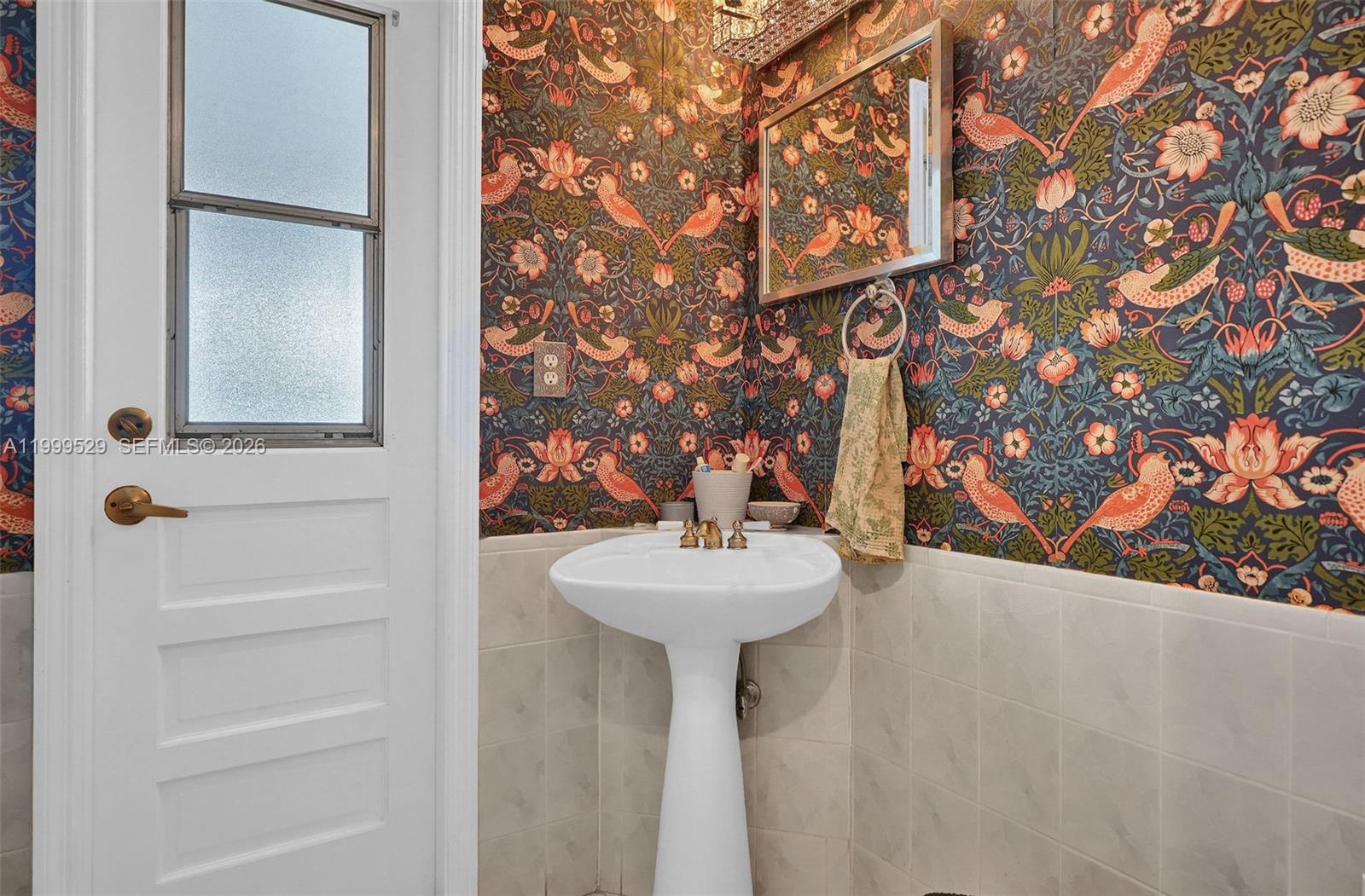 OLD CUTLER PINES THE - Residential Lease