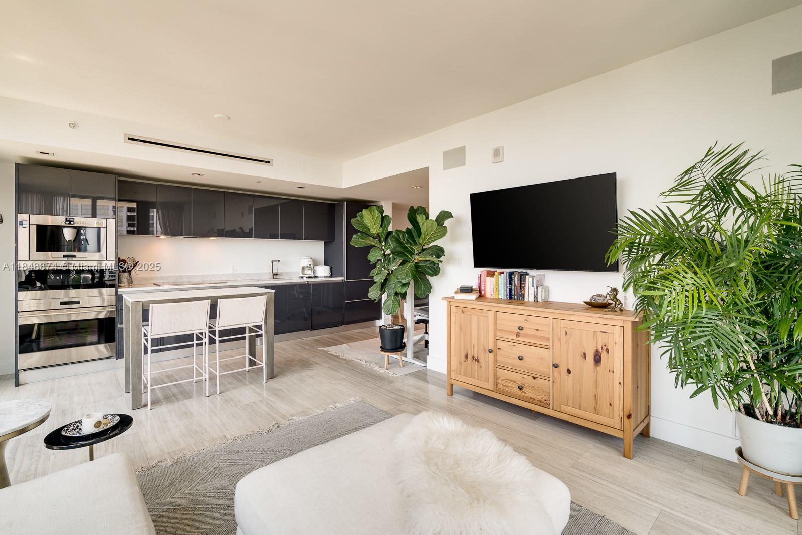 ECHO BRICKELL CONDO - Residential