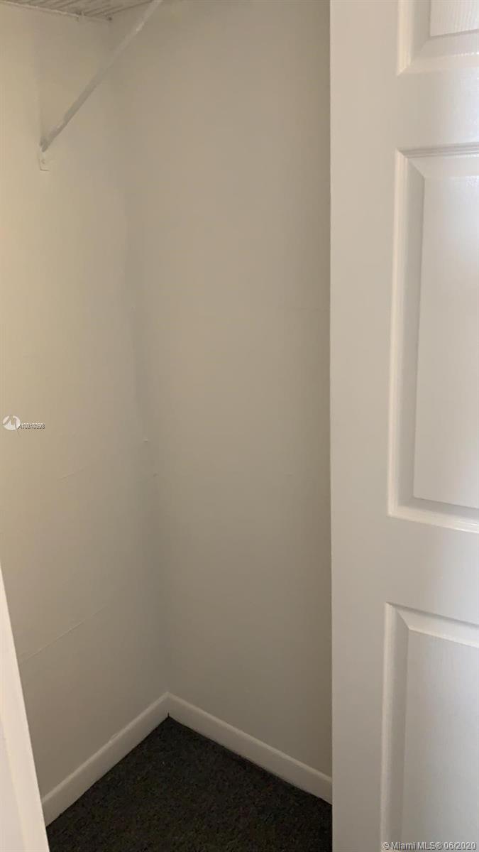 ISLAND SHORES CONDO - Residential Lease