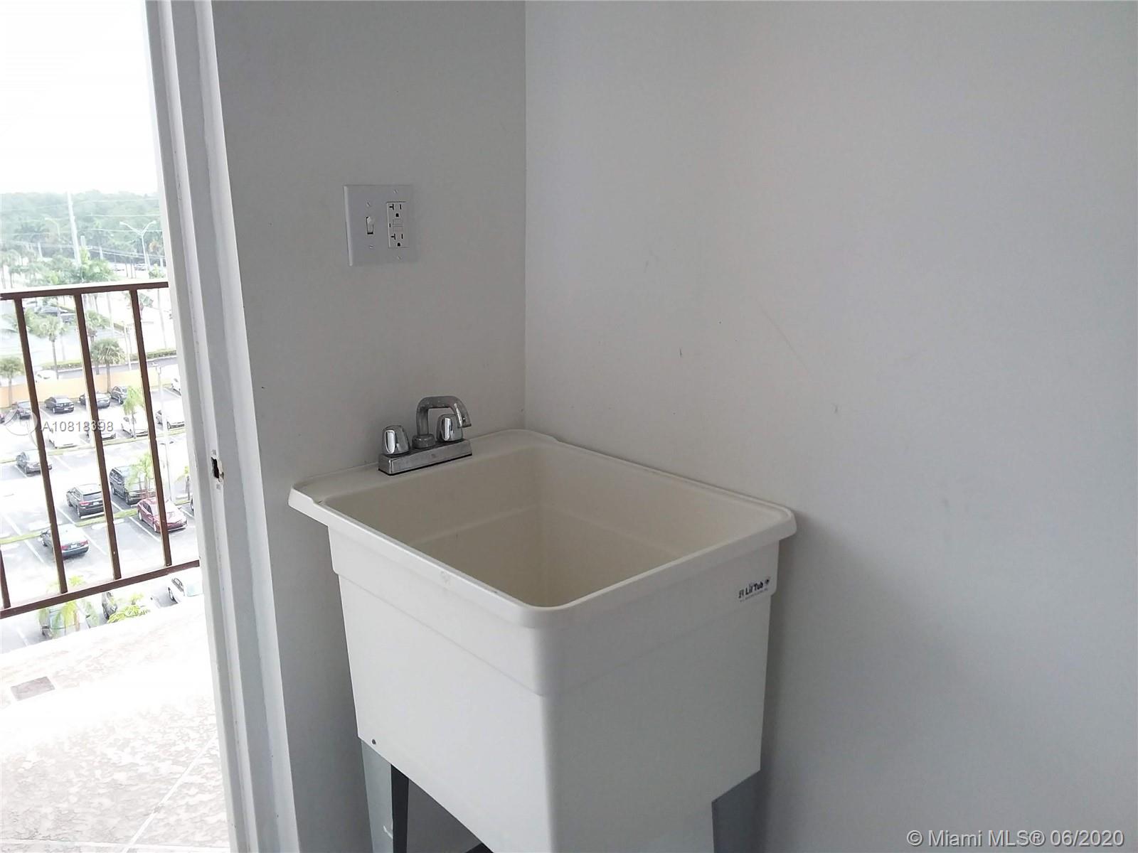 ISLAND SHORES CONDO - Residential Lease