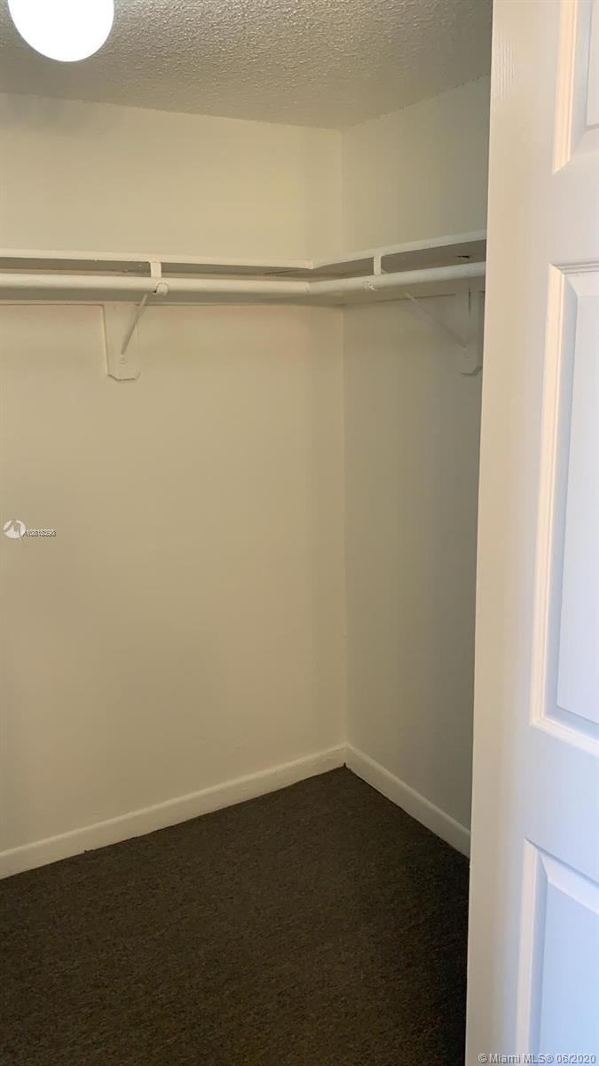 ISLAND SHORES CONDO - Residential Lease