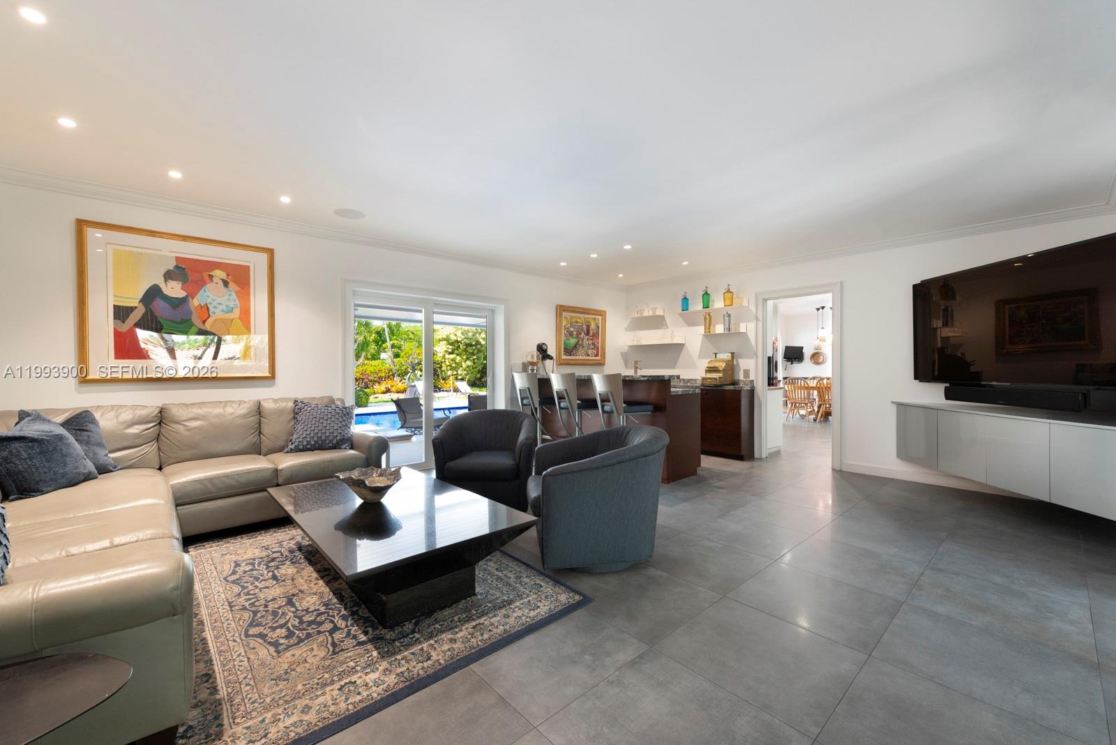 PALMETTO COURT - Residential