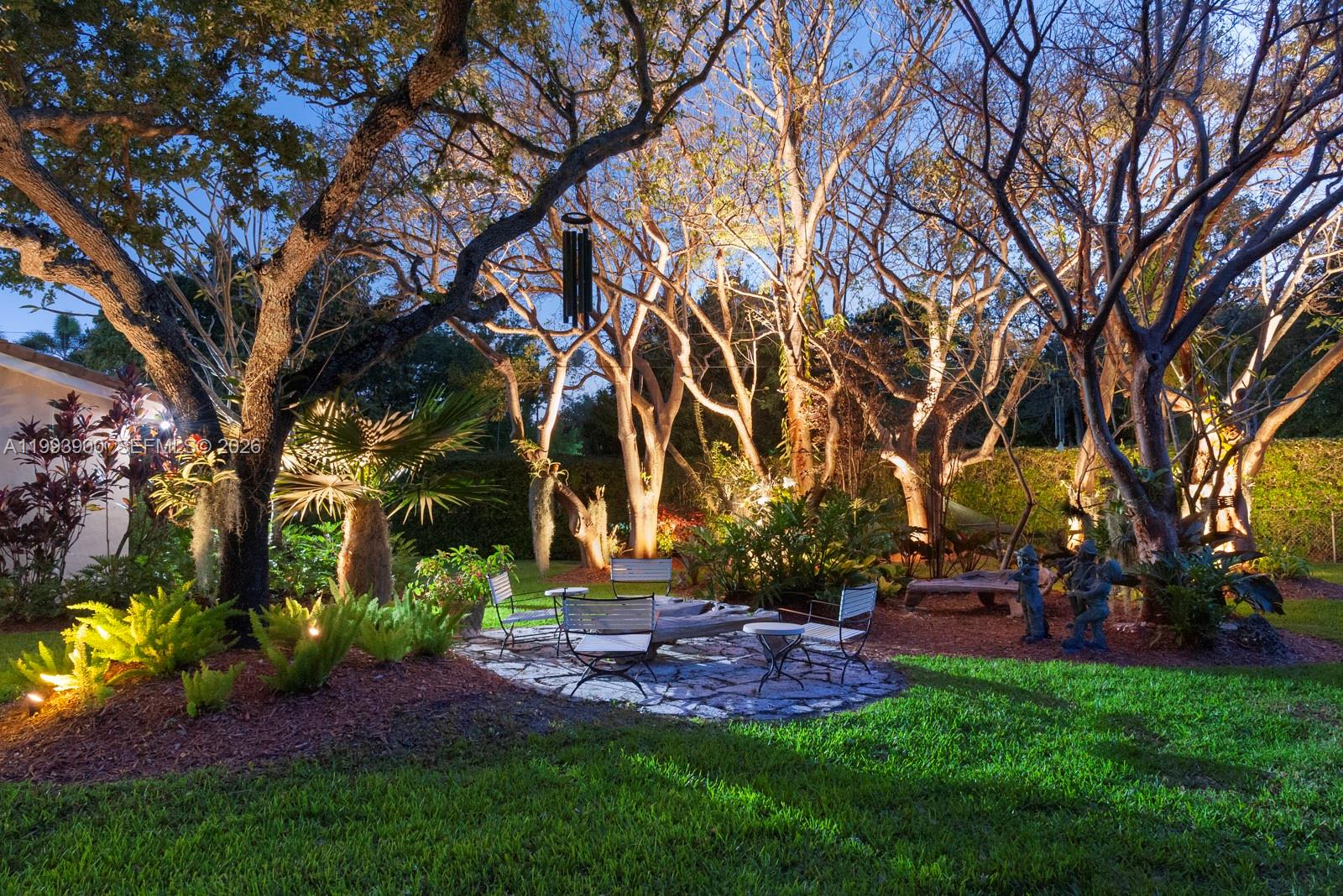 PALMETTO COURT - Residential