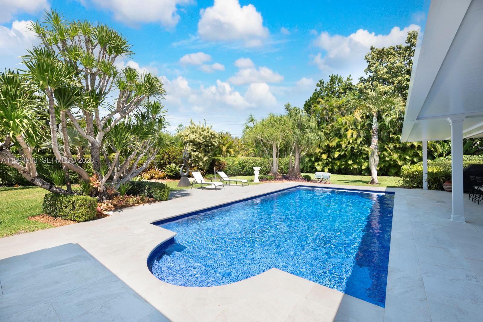 PALMETTO COURT - Residential