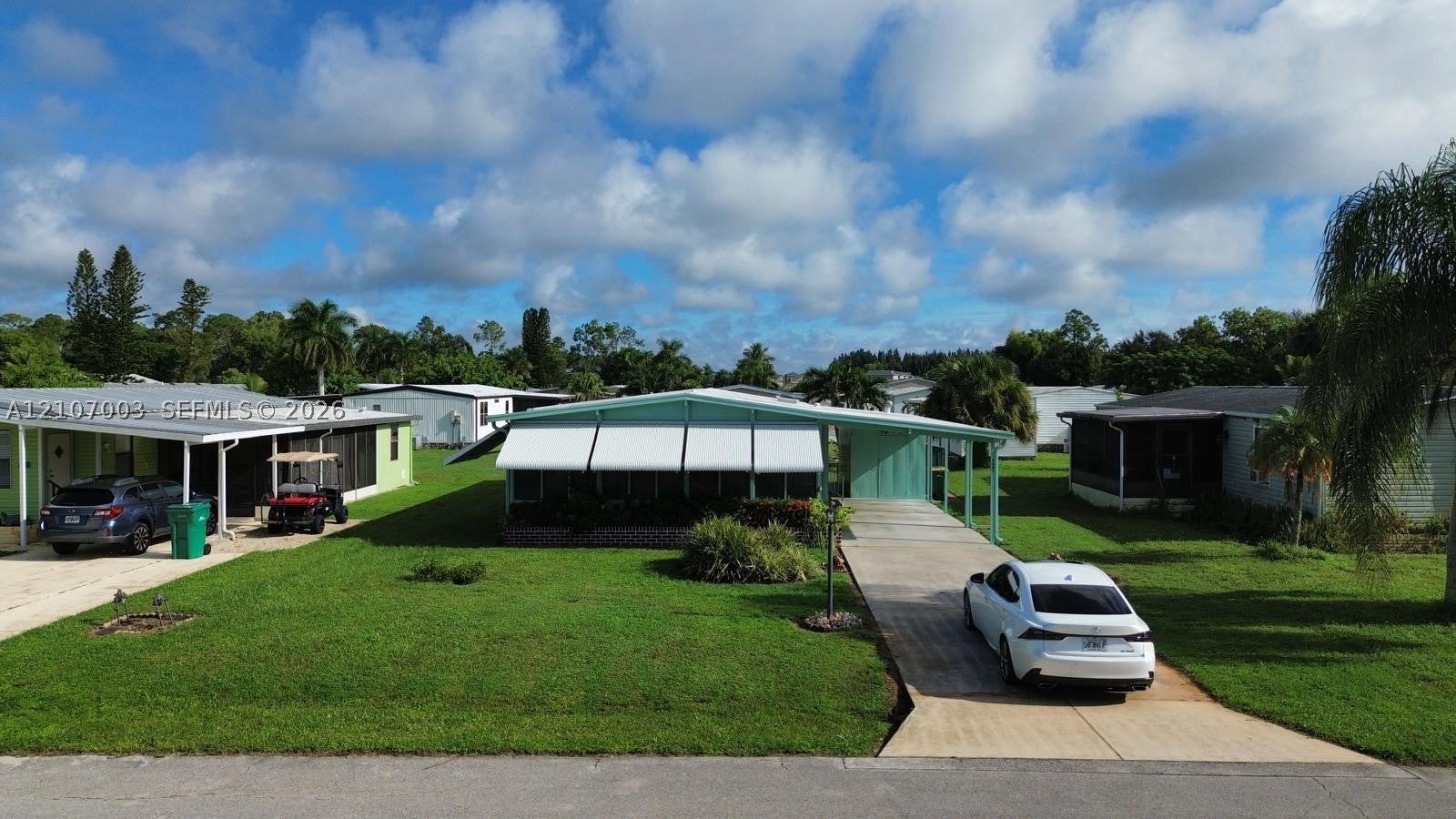 121 Sugar Loaf Ln