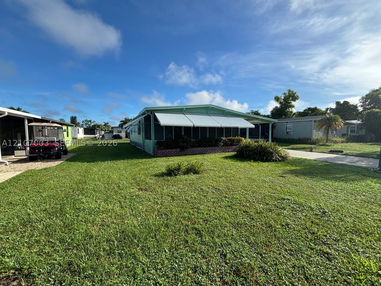 121 Sugar Loaf Ln