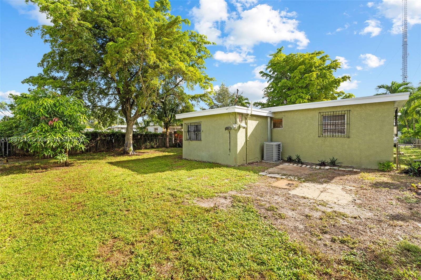 MIAMI GARDENS ESTATES SEC - Residential