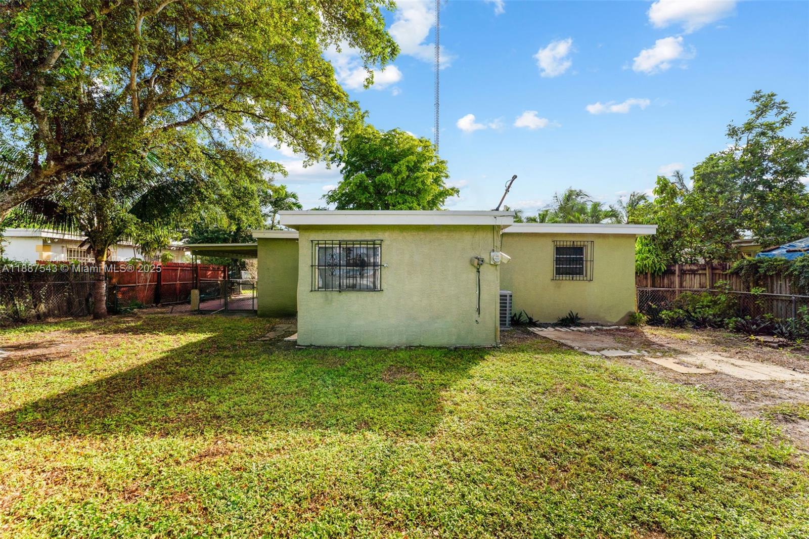 MIAMI GARDENS ESTATES SEC - Residential