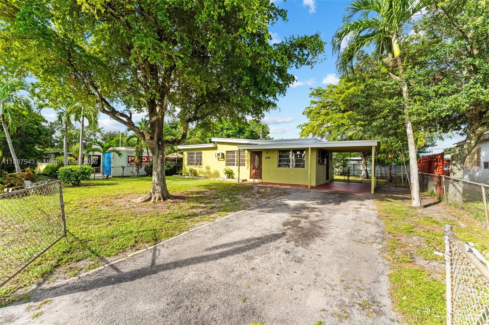 MIAMI GARDENS ESTATES SEC - Residential