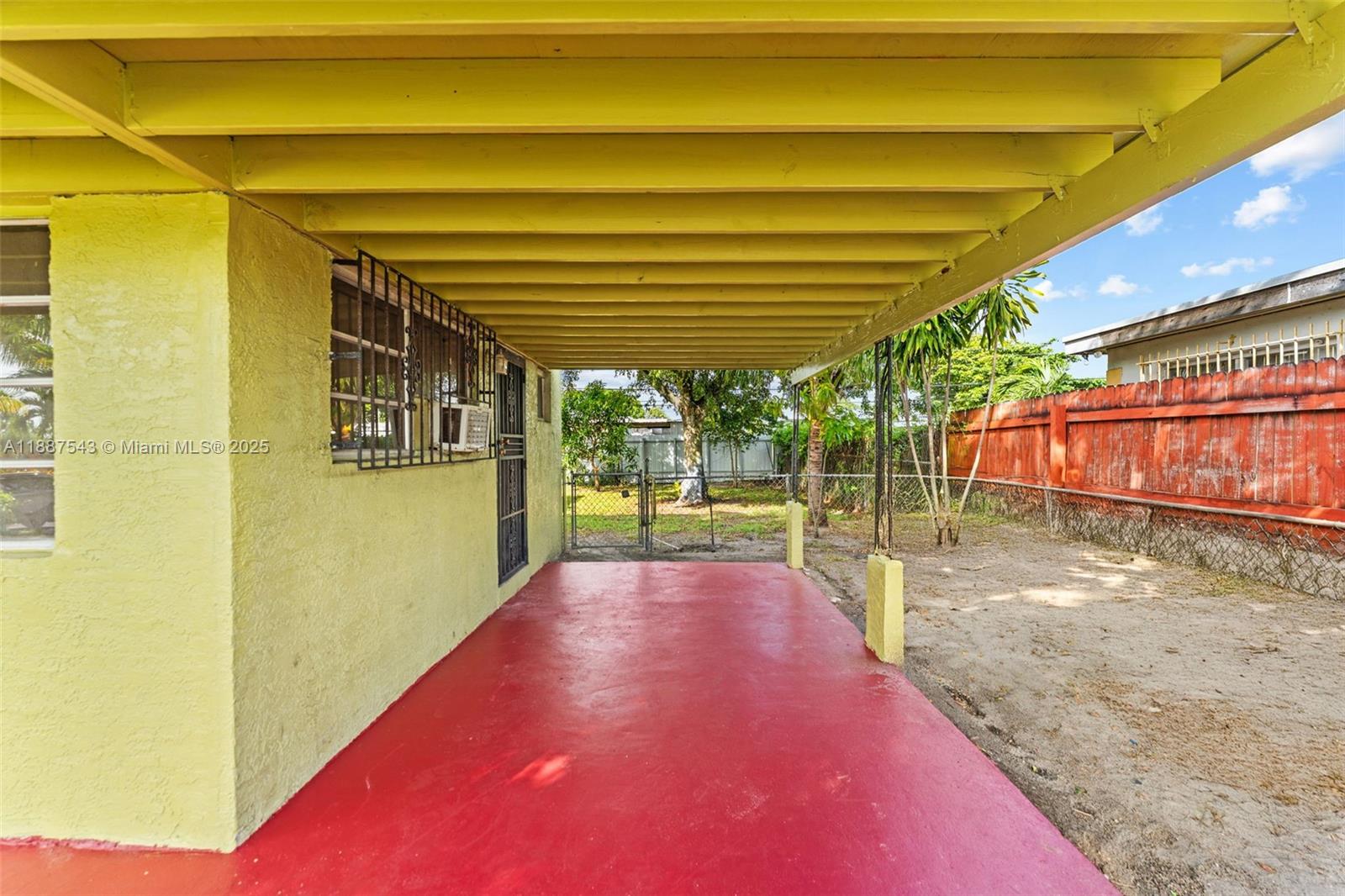 MIAMI GARDENS ESTATES SEC - Residential