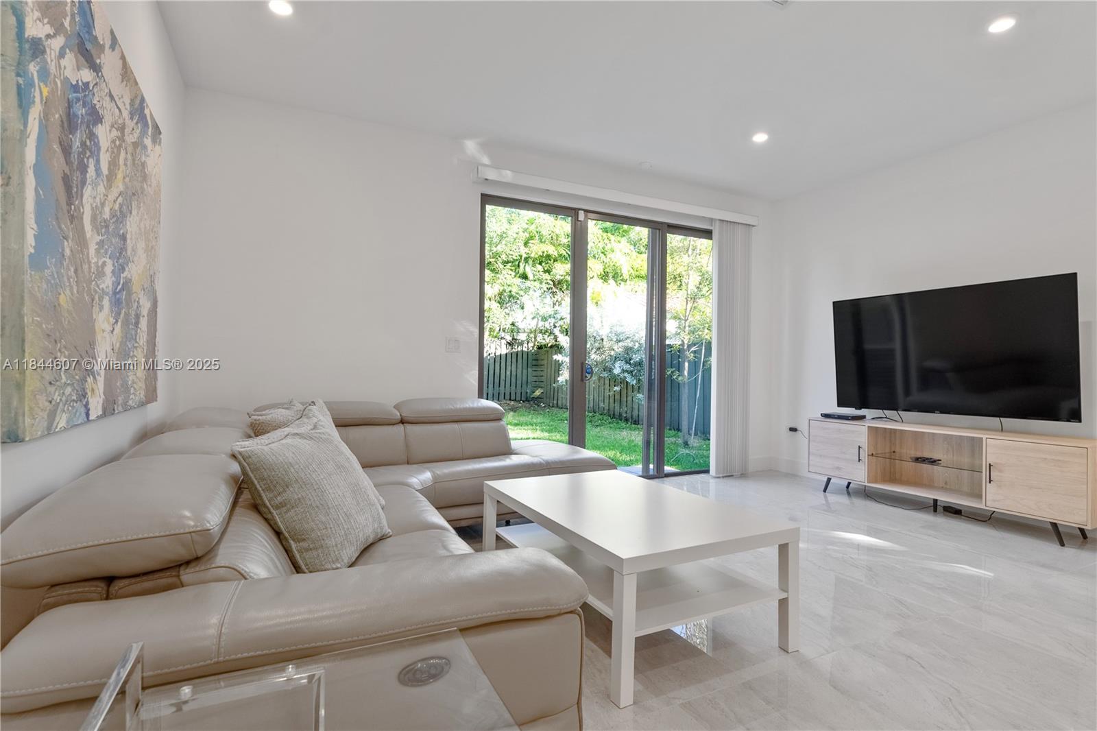 AVALON SUB - Residential Income