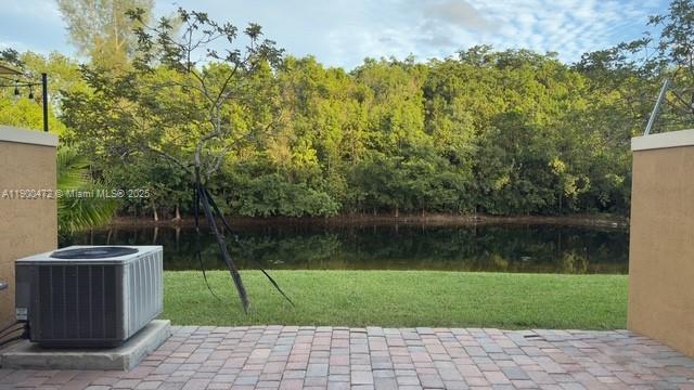 PEMBROKE CAY CONDO - Residential Lease