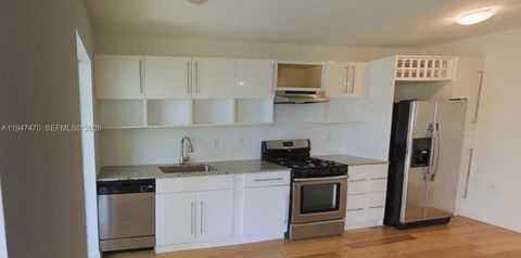 7950 Tatum Waterway Dr N3 Miami Beach FL 33141