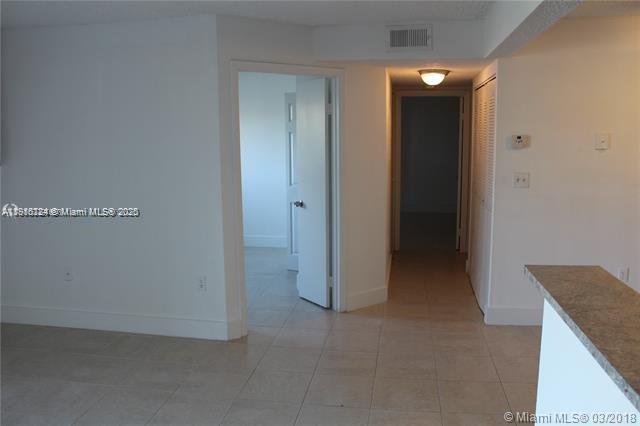 250 W Palm Cir W 307