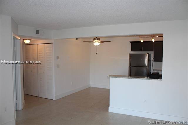 250 W Palm Cir W 307