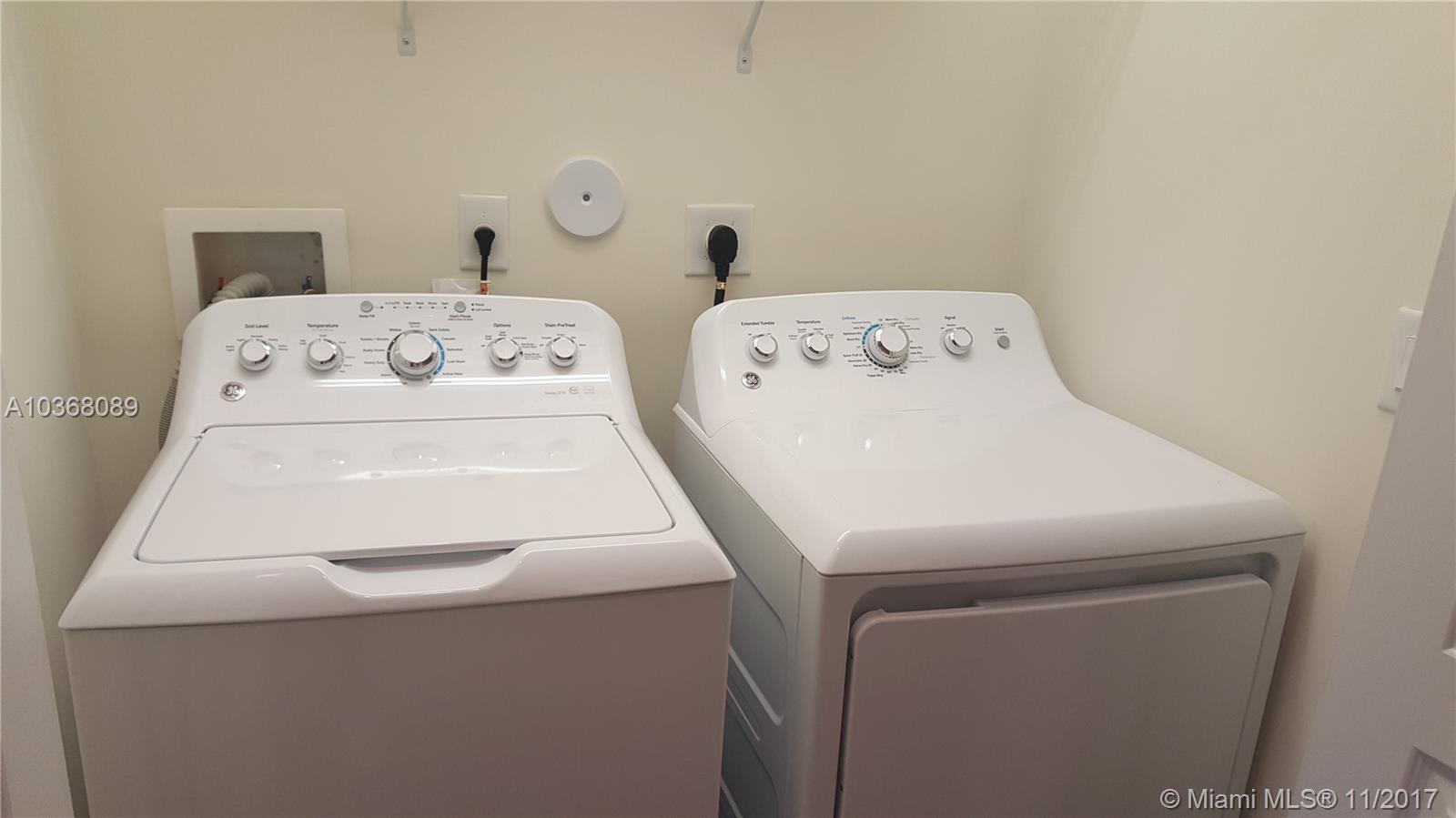 ASTORIA  GRAND BAY NORTH - Residential Lease