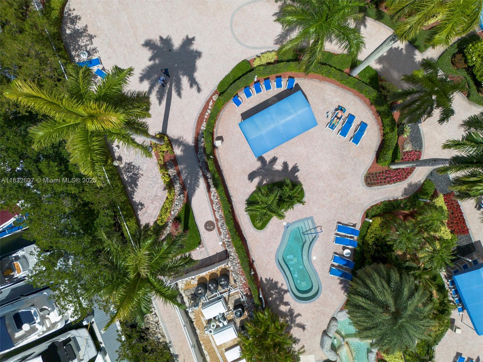 MYSTIC POINTE TOWER 500 C - Residential