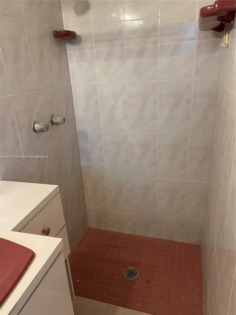 CUTLER RIDGE SEC 5 - Residential Lease