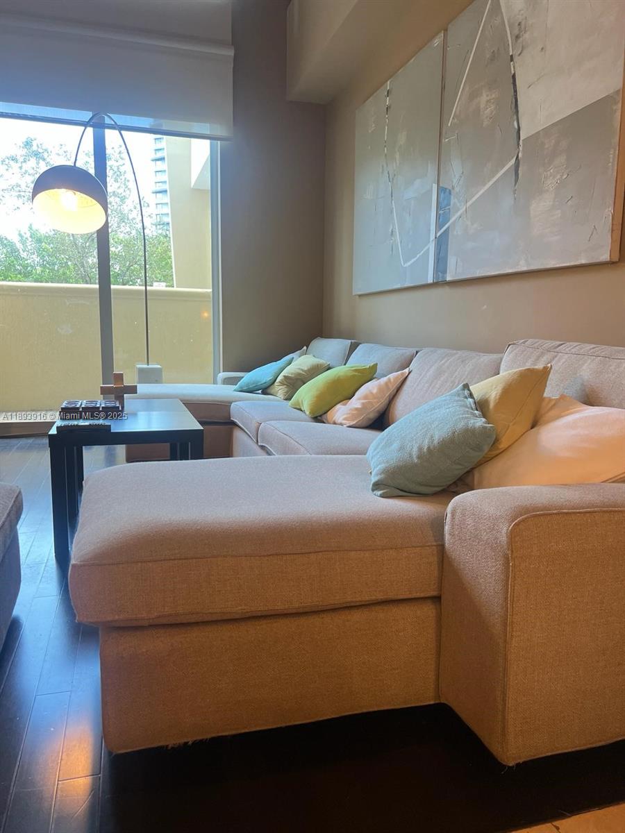 DUO CONDOMINIUM EAST - Residential