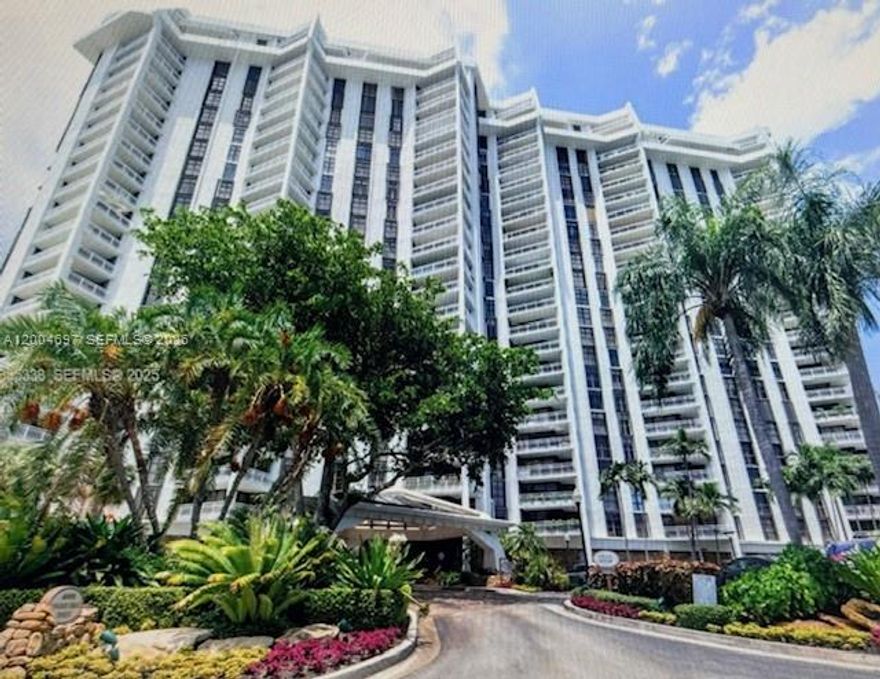 GREAT PRICE...!!!- Experience resort-style living in this spacious 2-bedroom, 2-bathroom rental with stunning southeast direct water views. Located in a gated community, enjoy daily classes, tennis, and pickleball. Water, hot water, Laundry inside unit , high-speed internet, cable, and spa classes are included. Live like you're on vacation year-round with world-class amenities at your doorstep. This is the perfect escape for those seeking relaxation and luxury in a serene waterfront setting, This The Luxe Community have Sauna, salon, 2 restaurants and much more..