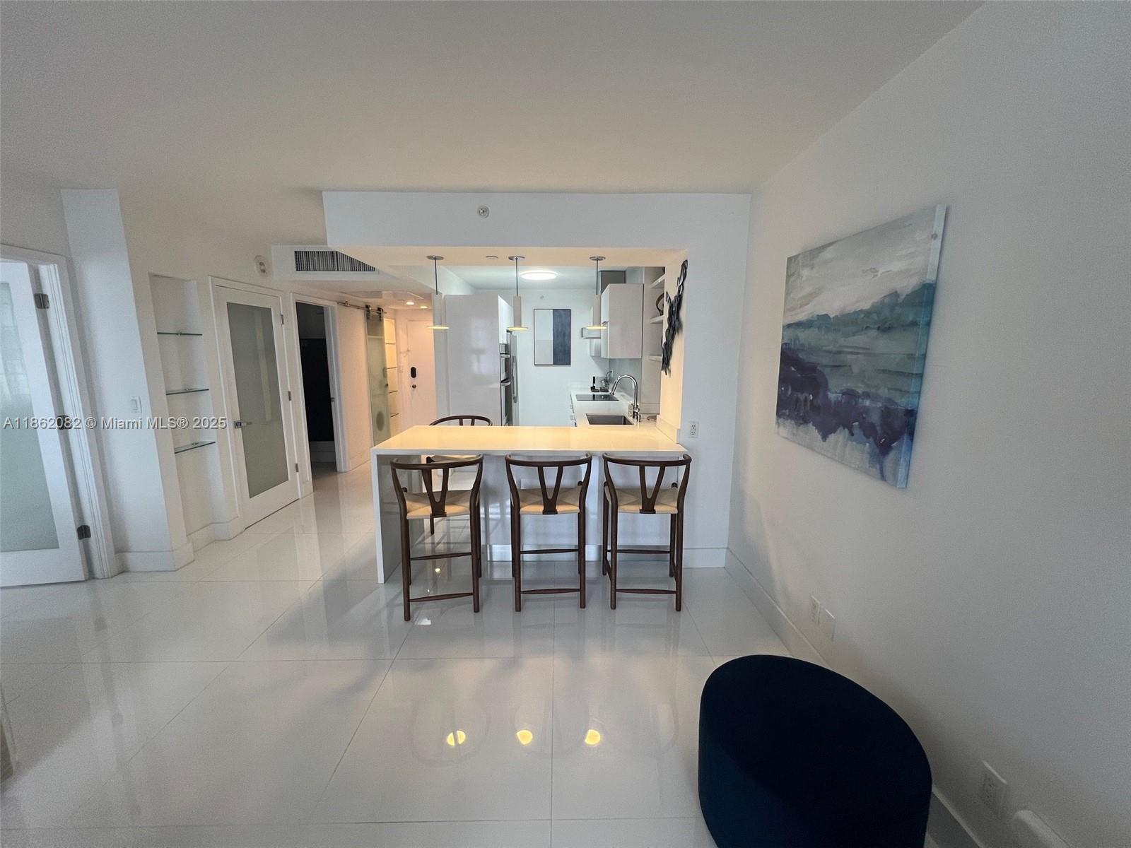 THE DECOPLAGE CONDO - Residential Lease