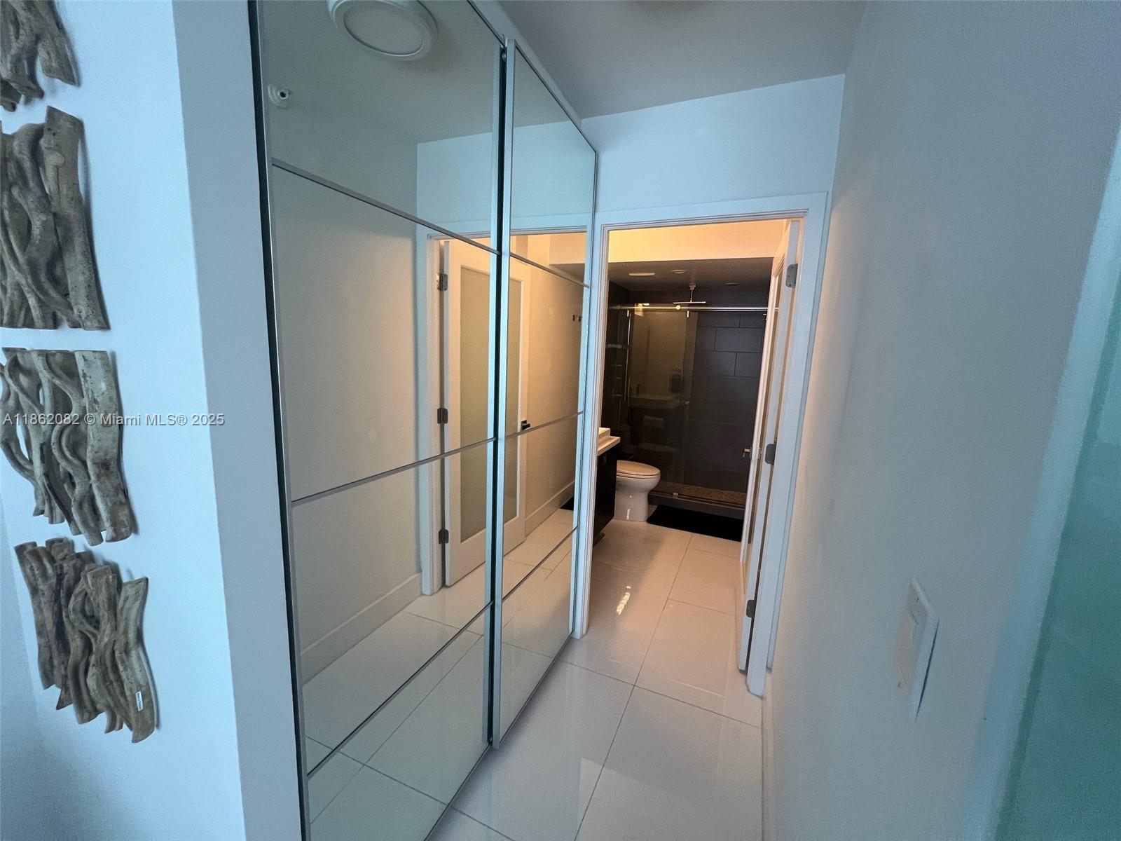 THE DECOPLAGE CONDO - Residential Lease