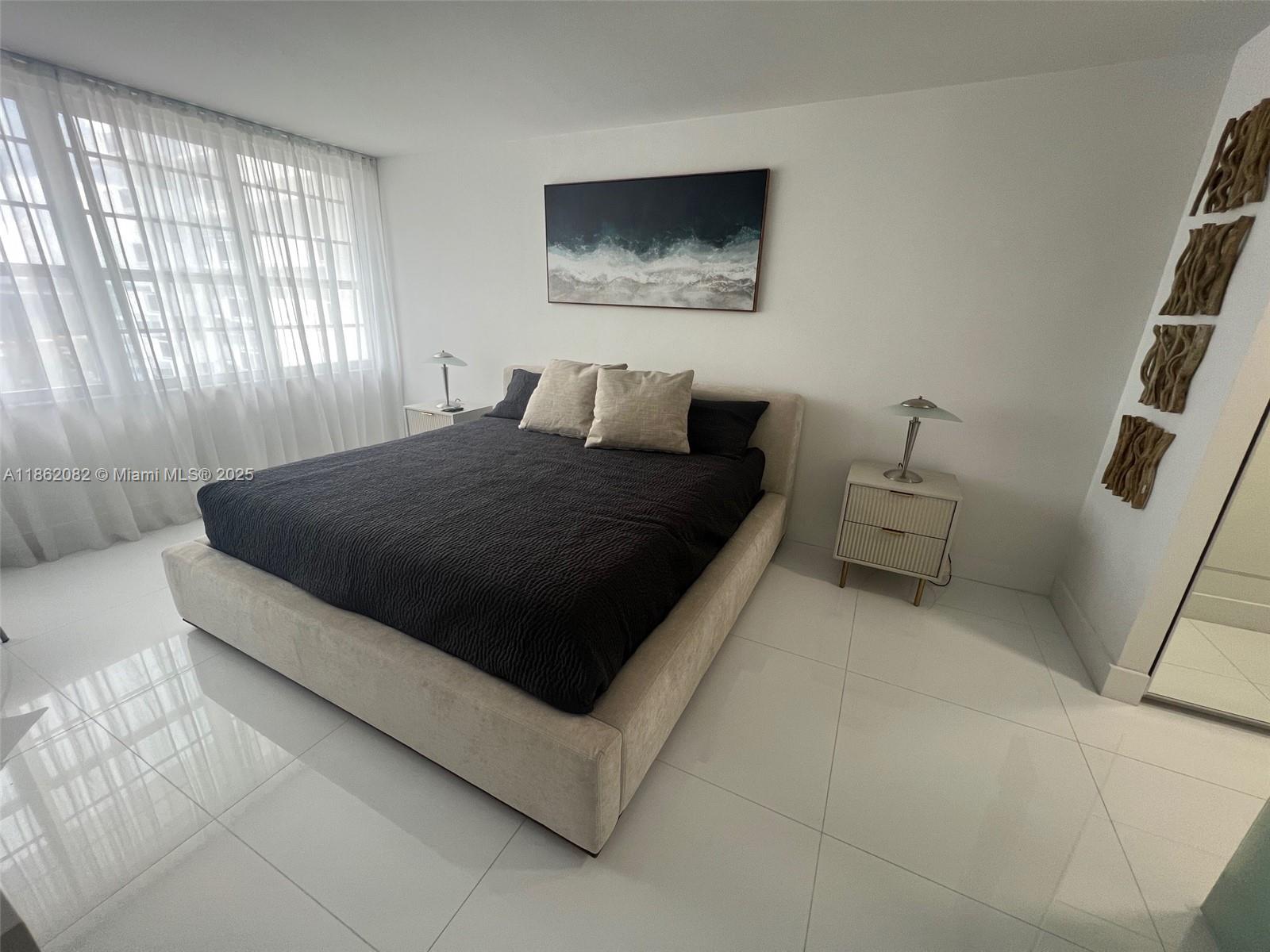 THE DECOPLAGE CONDO - Residential Lease