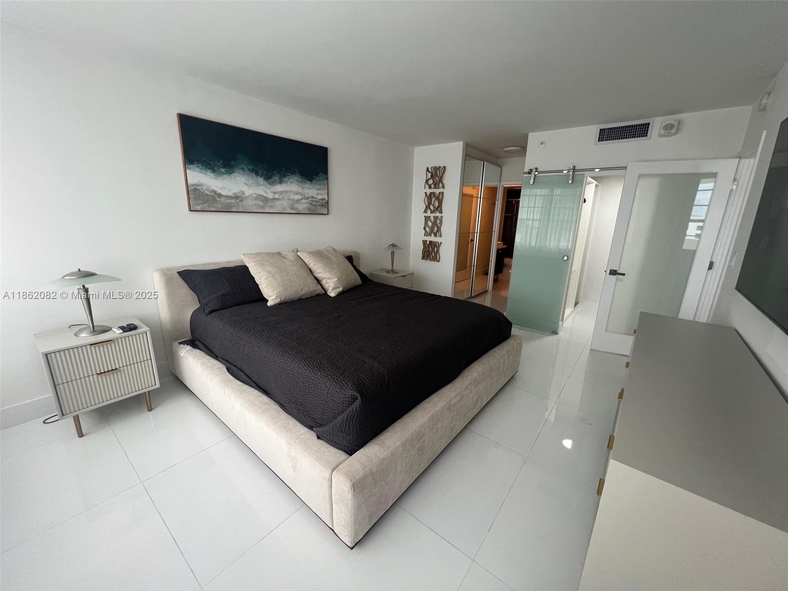 THE DECOPLAGE CONDO - Residential Lease