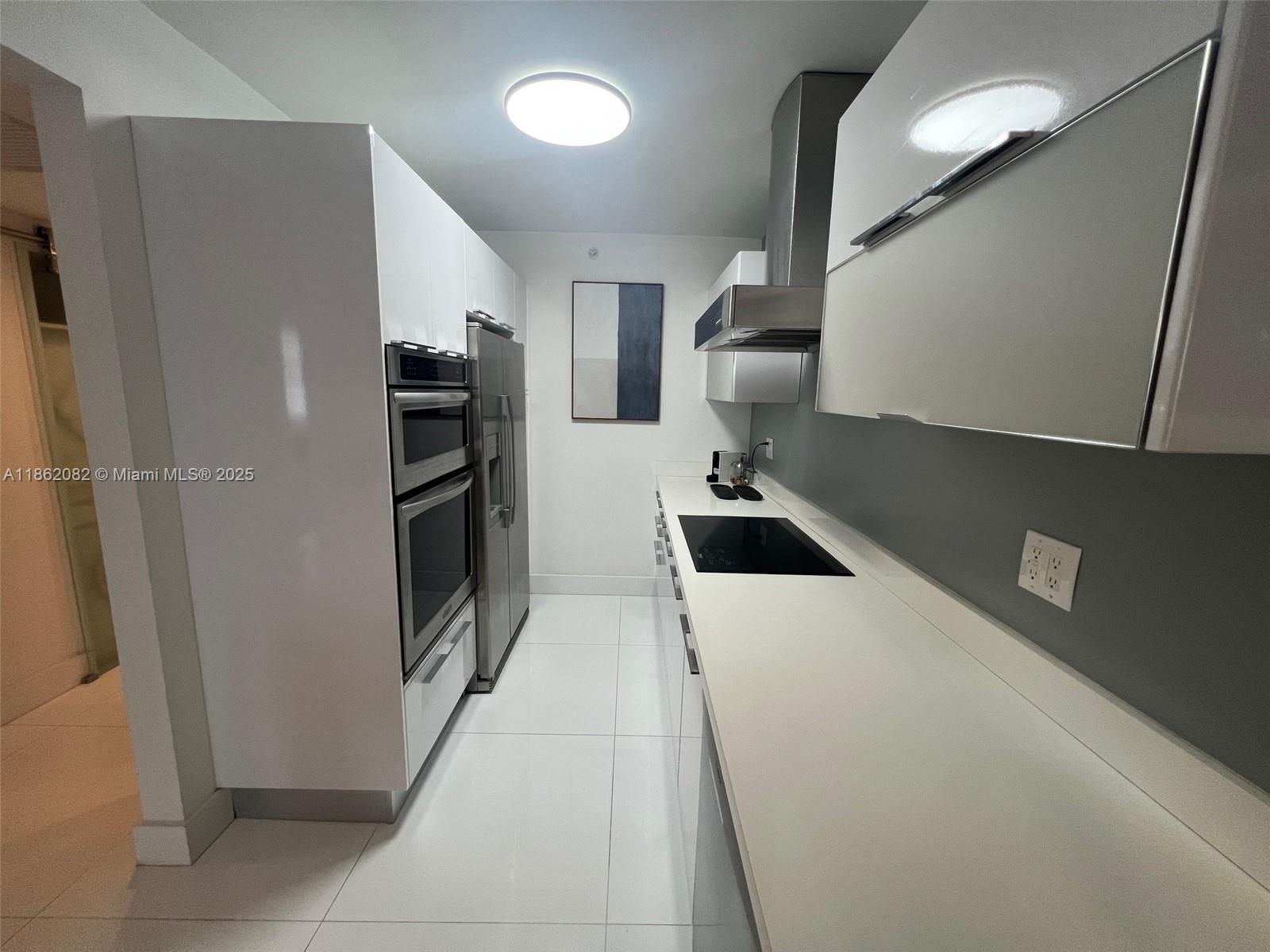 THE DECOPLAGE CONDO - Residential Lease