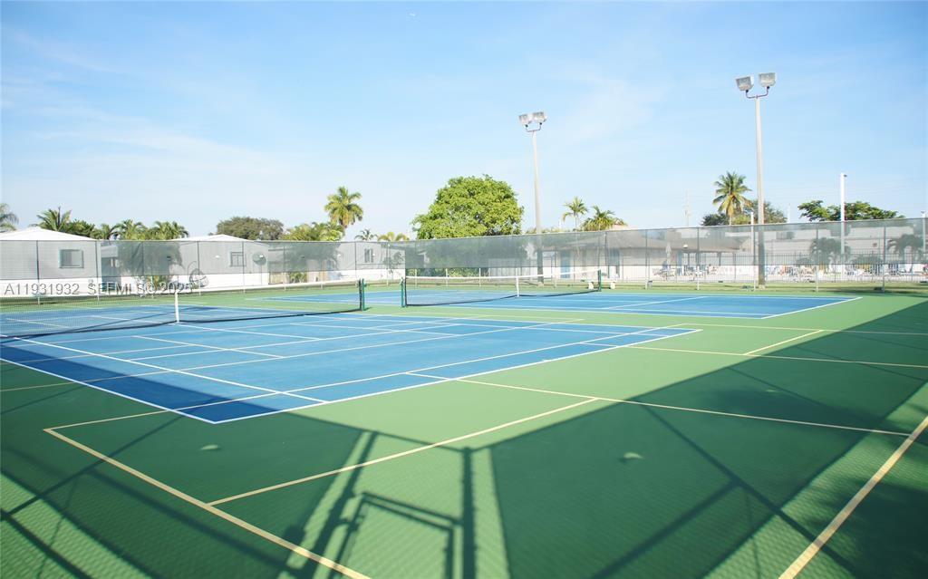 RAVENSWOOD REPLAT - Residential