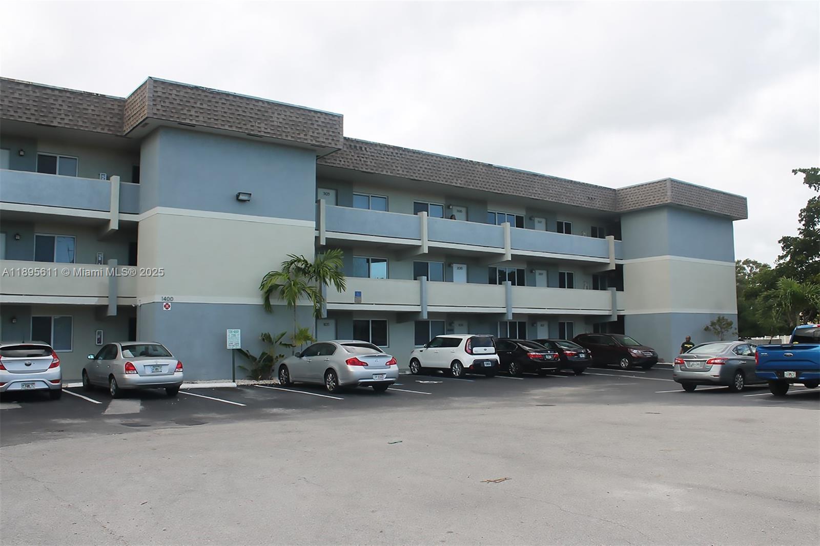 CORAL POINT CONDOMINIUM - Residential Lease