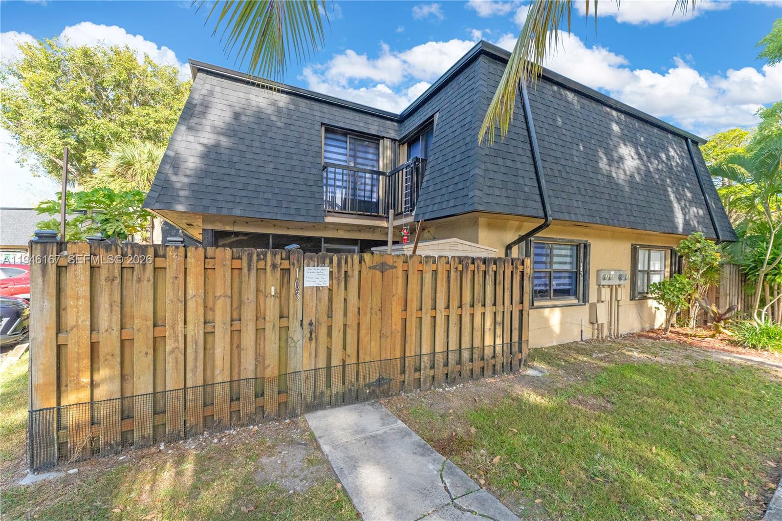 CAMELOT ONE CONDO - Residential