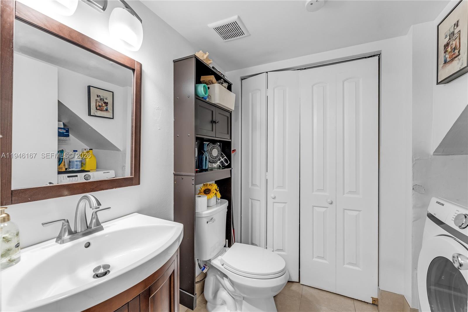 CAMELOT ONE CONDO - Residential