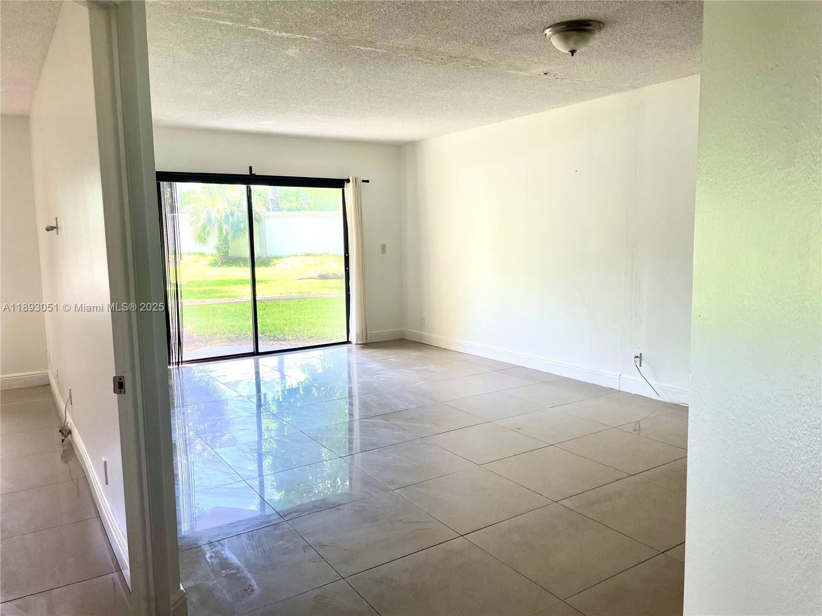 LAS VISTAS AT DORAL CONDO - Residential Lease