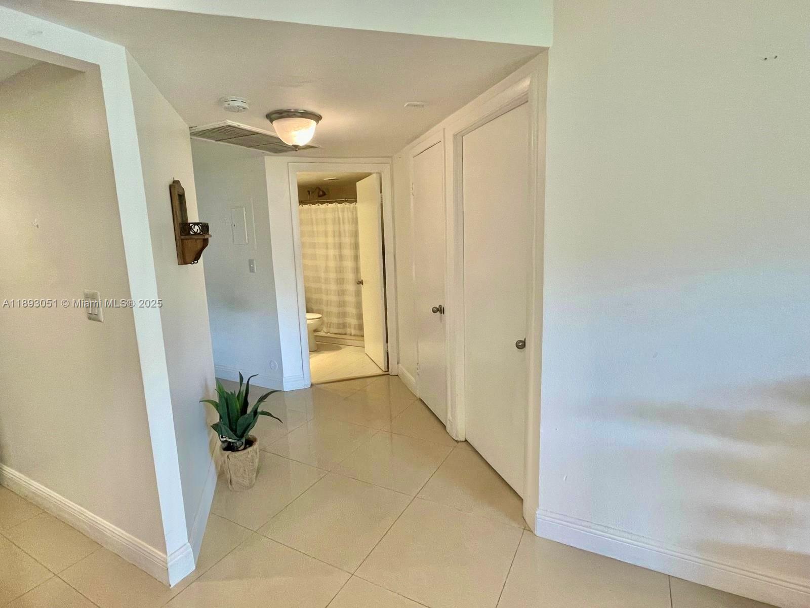 LAS VISTAS AT DORAL CONDO - Residential Lease