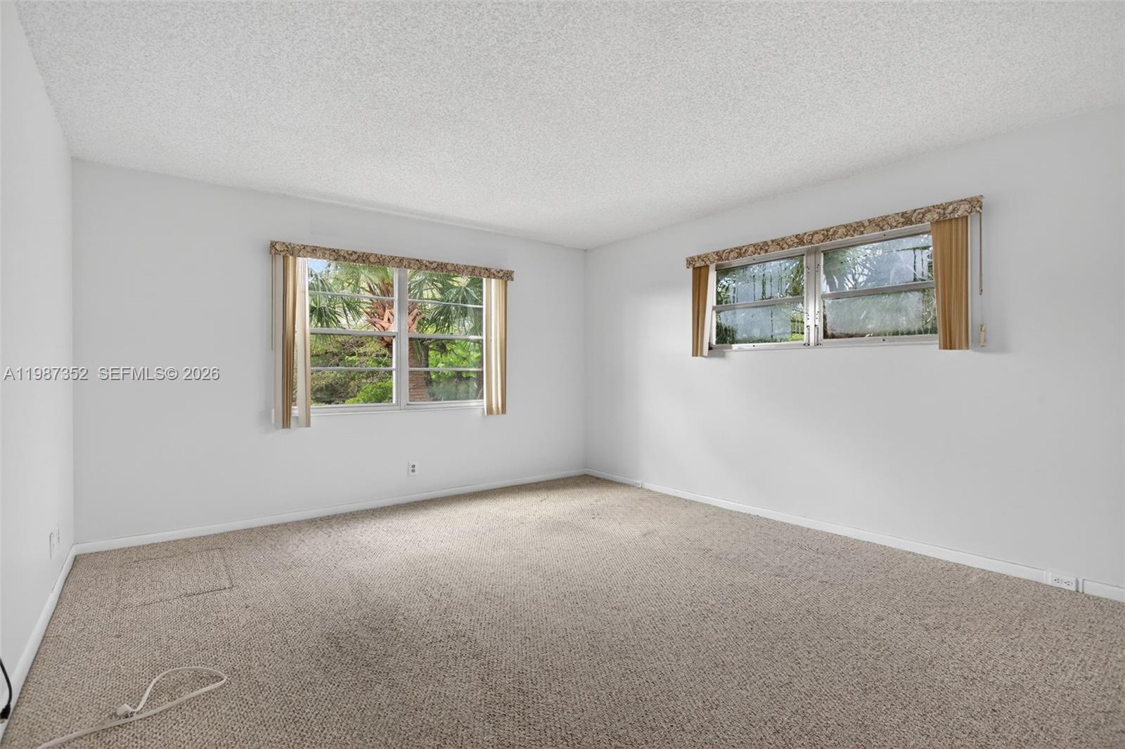 GRANADA VILLAGE F CONDO - Residential