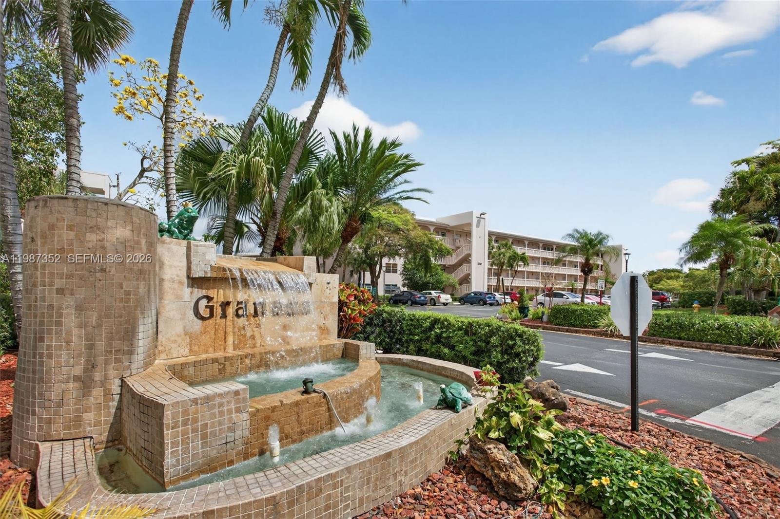 GRANADA VILLAGE F CONDO - Residential