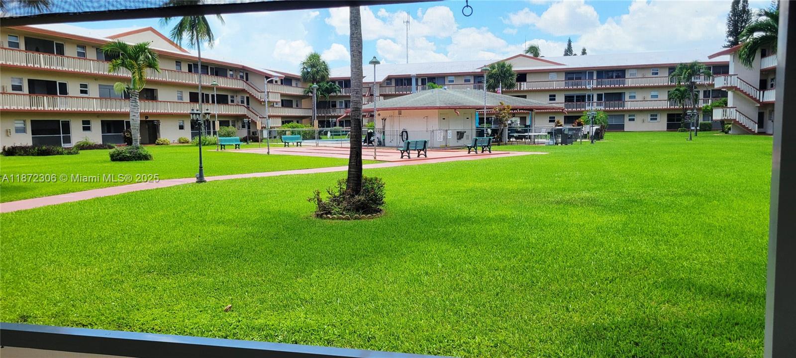 BEVERLY HILLS CONDO NUMBE - Residential