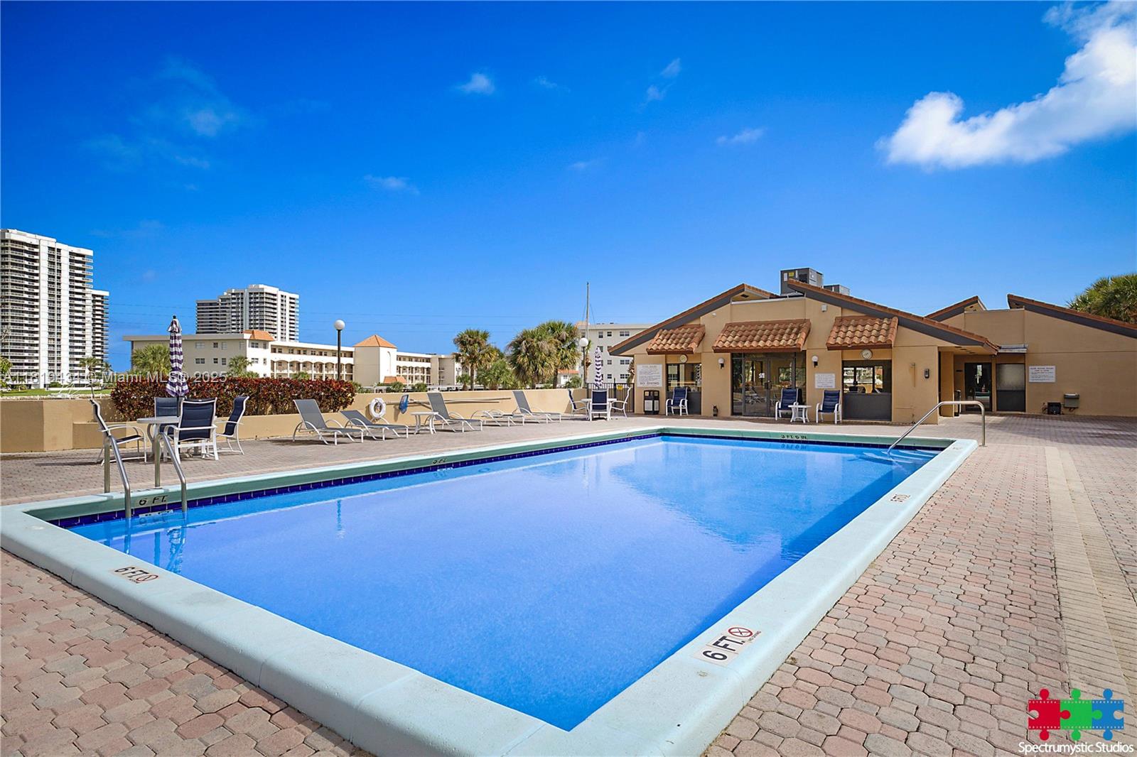 MARINA BAY CONDO - Residential Lease