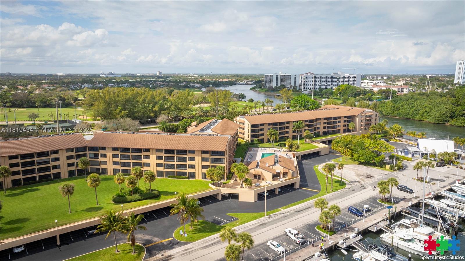MARINA BAY CONDO - Residential Lease