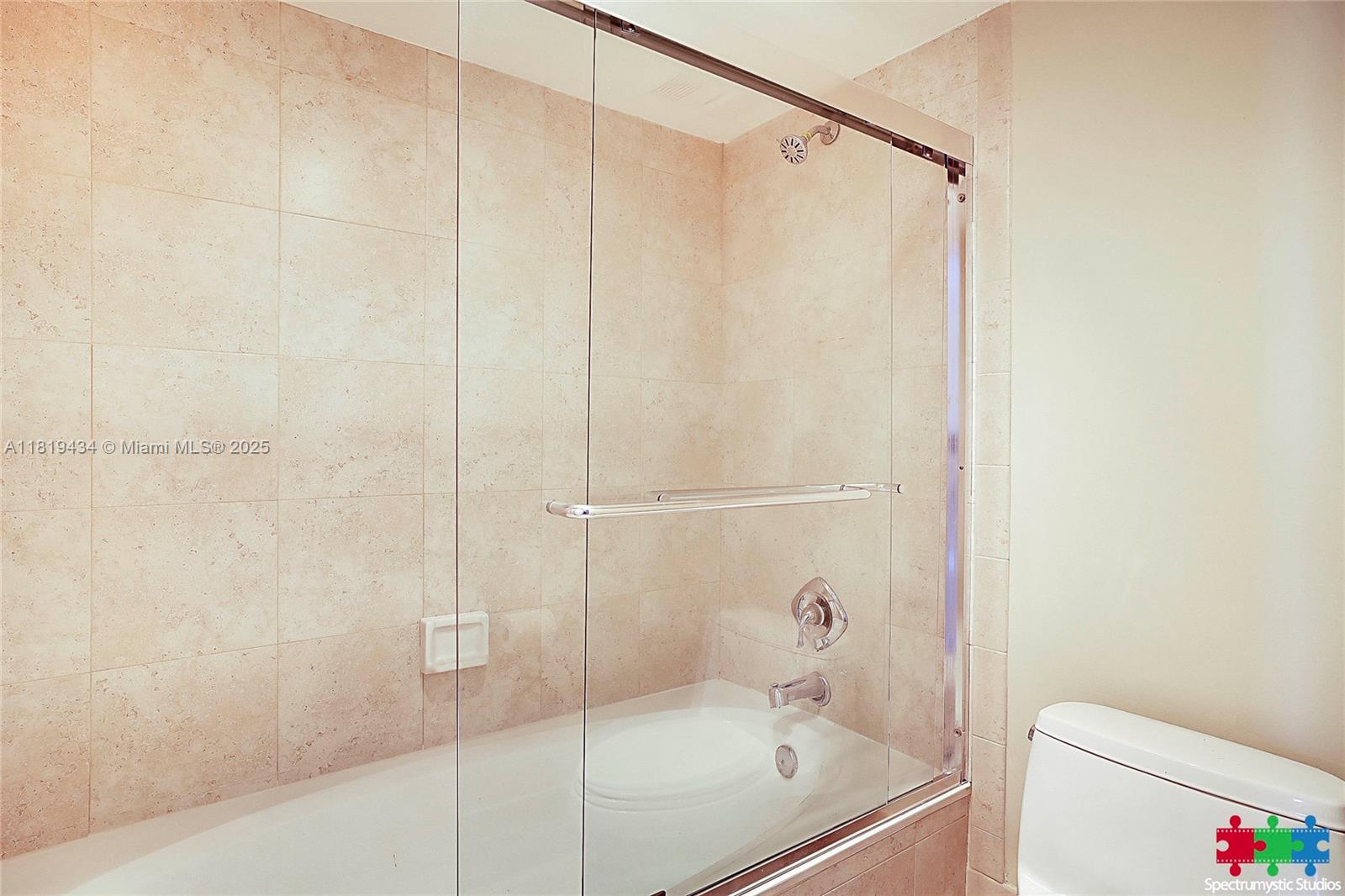 MARINA BAY CONDO - Residential Lease