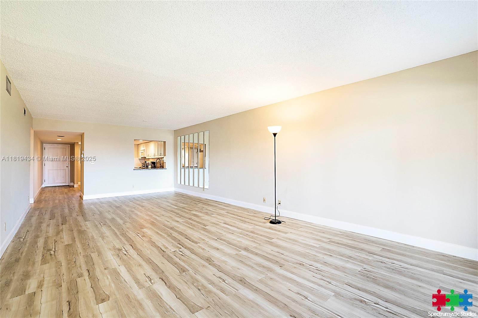 MARINA BAY CONDO - Residential Lease