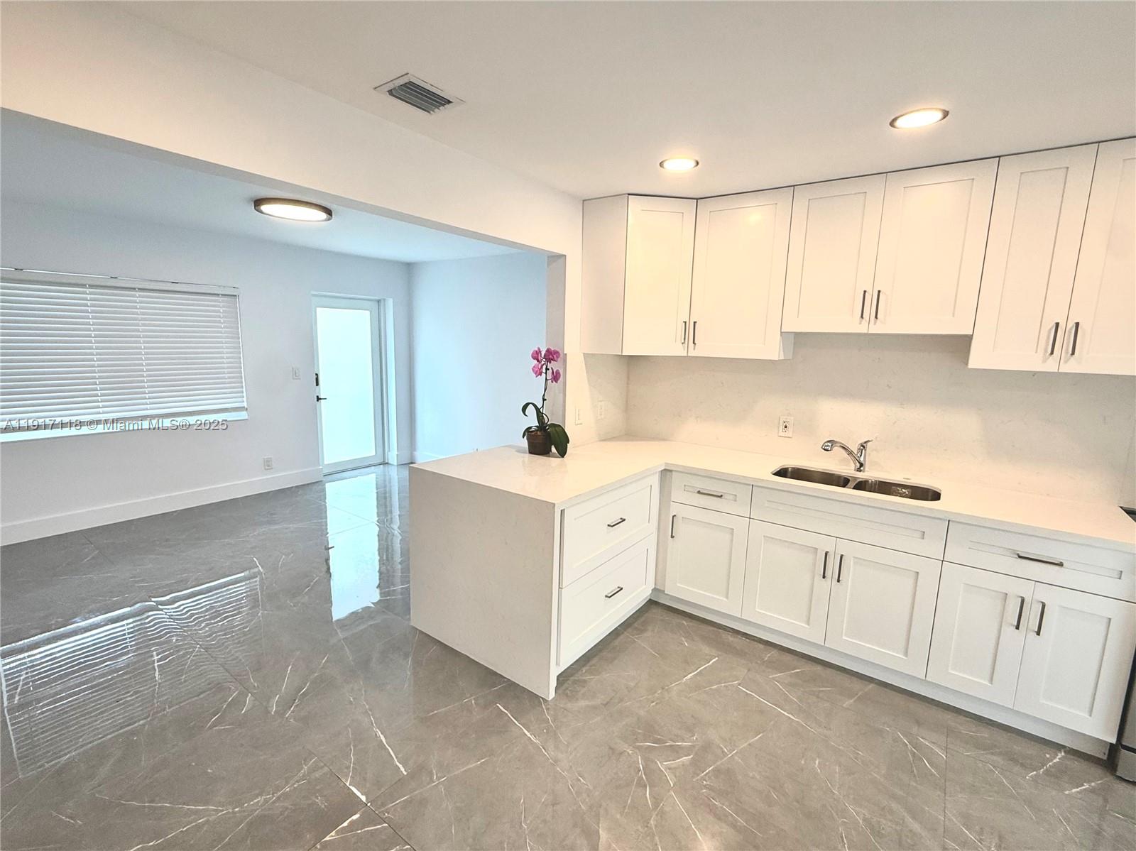 HOLLAND SUB NO 2 - Residential