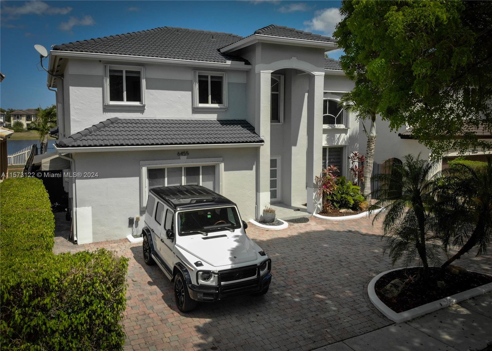 Property for Sale at 6455 Sw 158th Pass Psge, Miami, Broward County, Florida - Bedrooms: 5 
Bathrooms: 3  - $1,075,000