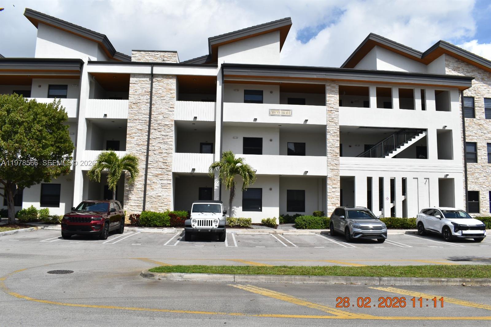 APEX AT PARK CENTRAL COND - Residential