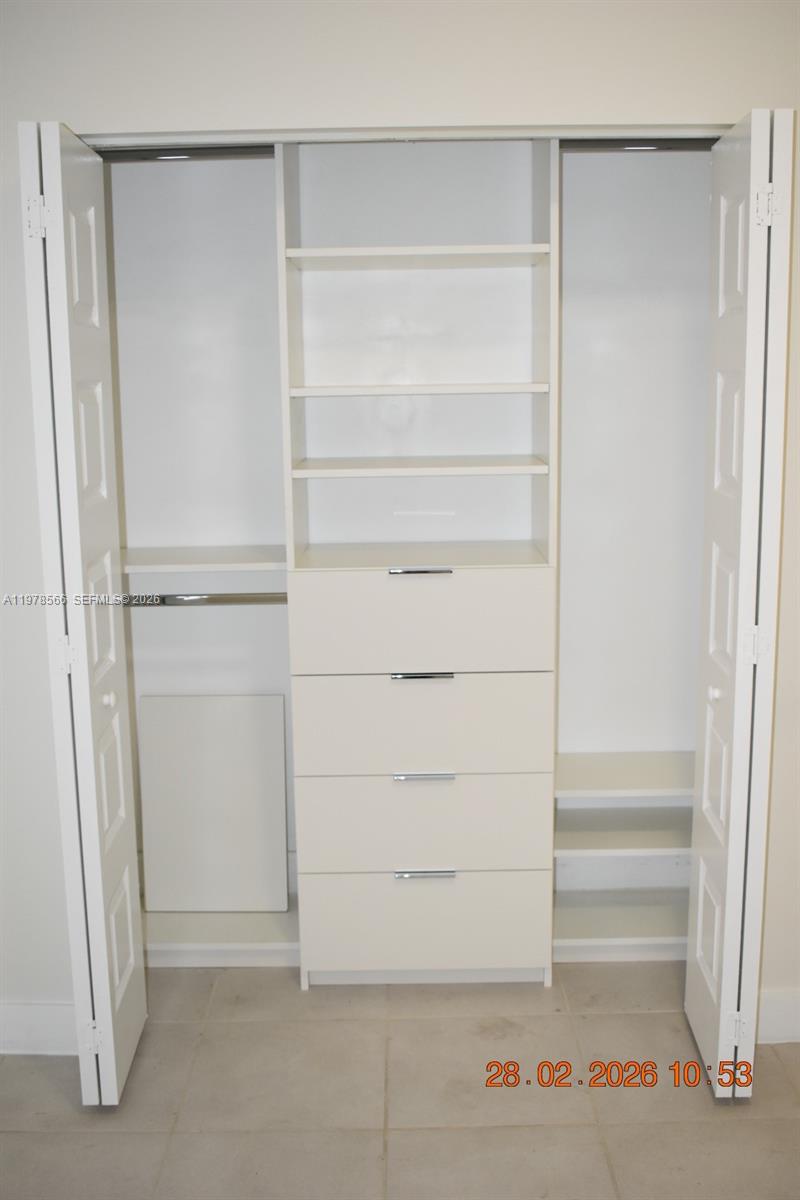 APEX AT PARK CENTRAL COND - Residential