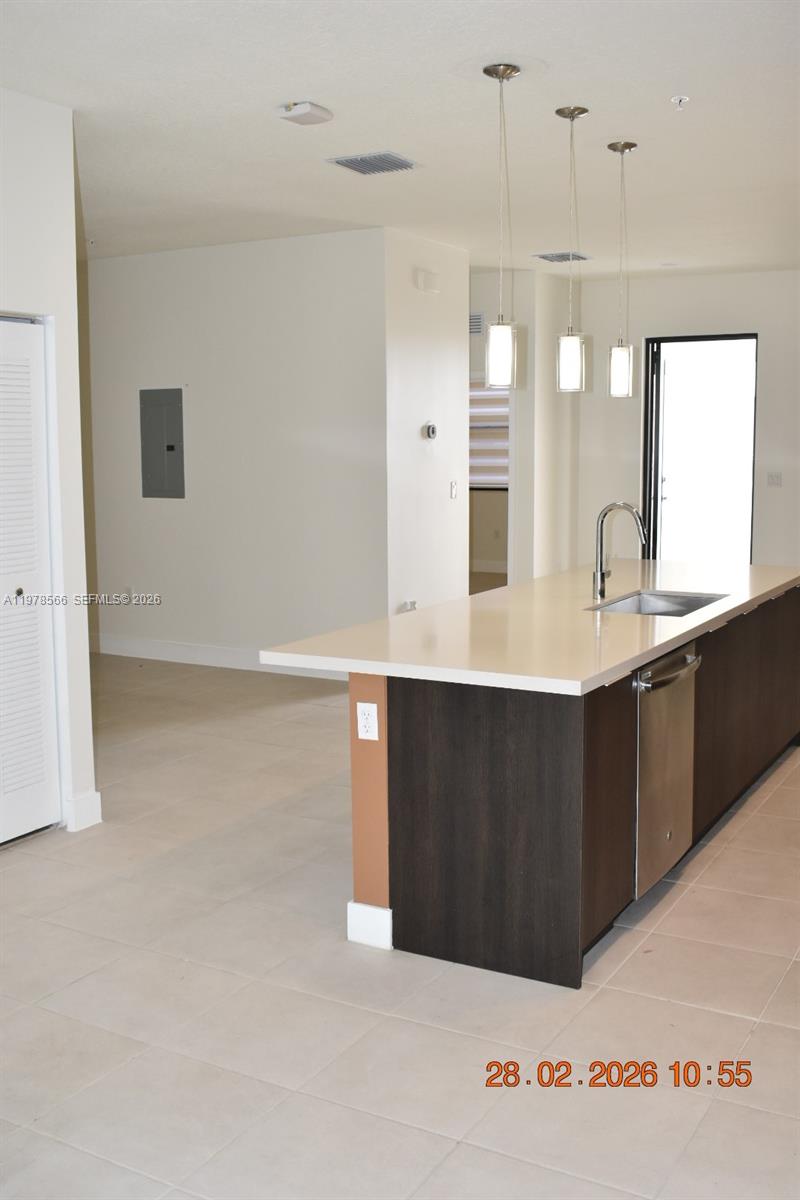 APEX AT PARK CENTRAL COND - Residential