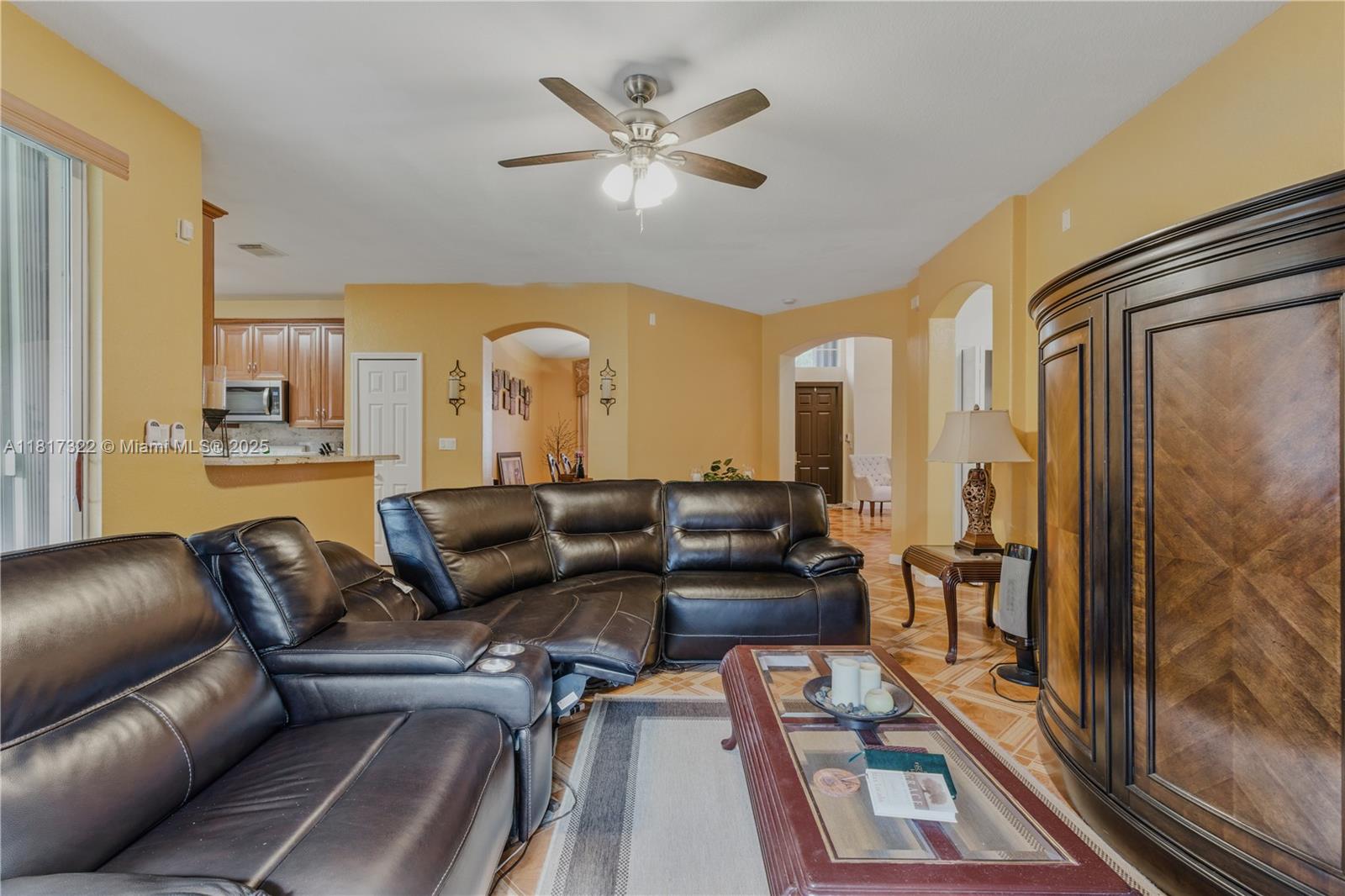 KENDALL BREEZE - Residential